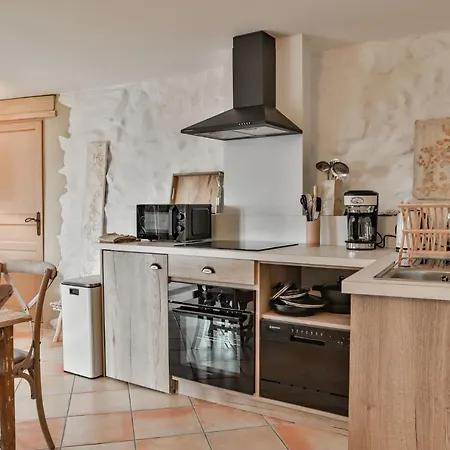Le Hameau De La Mure Guest house *