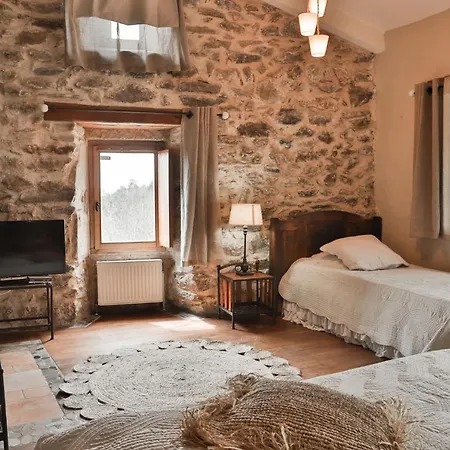 Le Hameau De La Mure