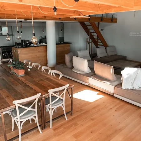 Le Hameau De La Mure Guest house