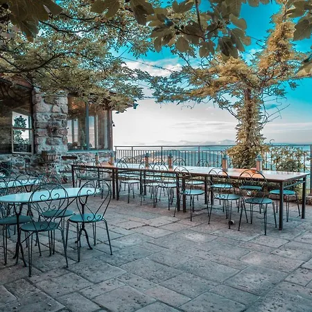 Le Hameau De La Mure *