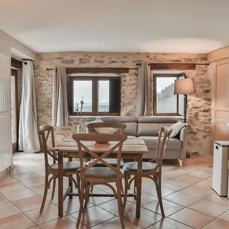 Le Hameau De La Mûre *