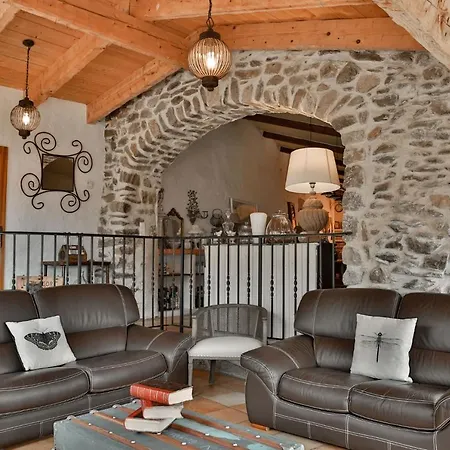 Le Hameau De La Mure Saint-Laurent-du-Pape